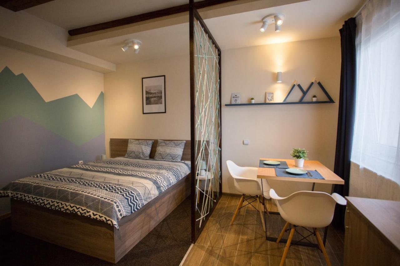 Pension Flamingo Braşov Extérieur photo