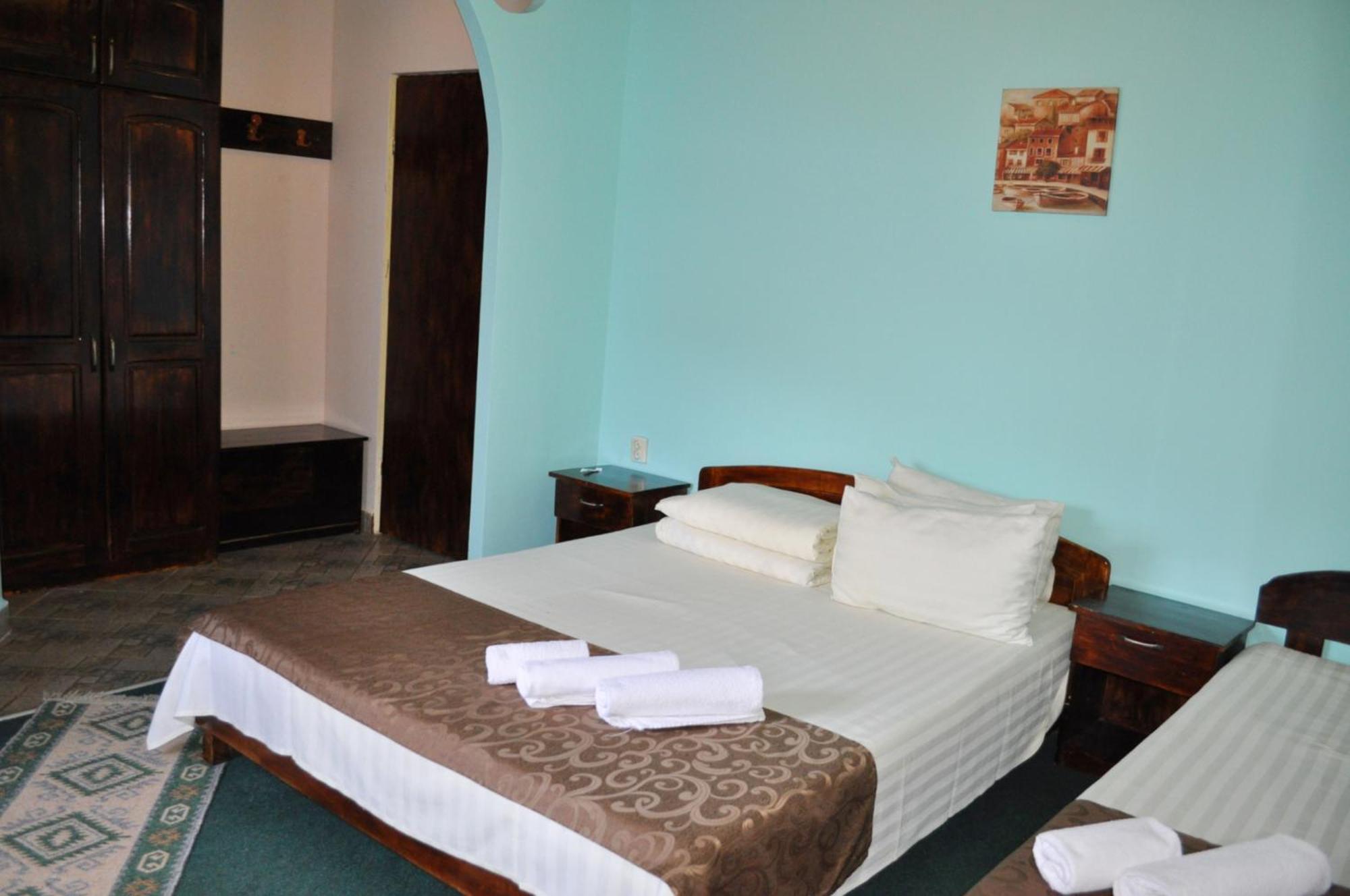 Pension Flamingo Braşov Extérieur photo