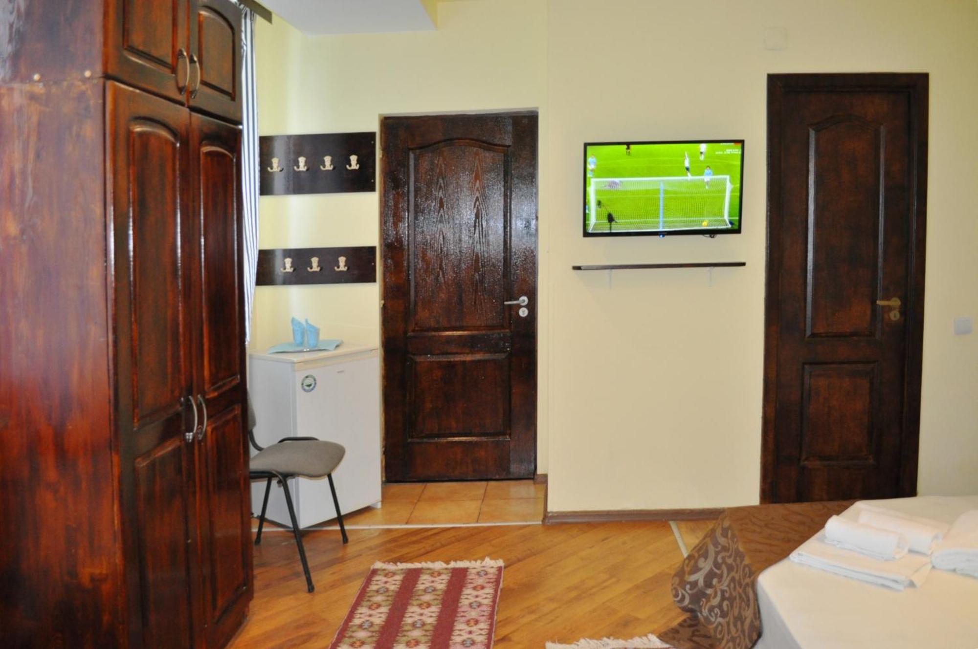 Pension Flamingo Braşov Extérieur photo