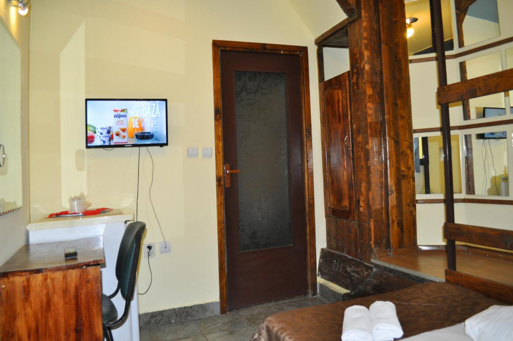 Pension Flamingo Braşov Extérieur photo
