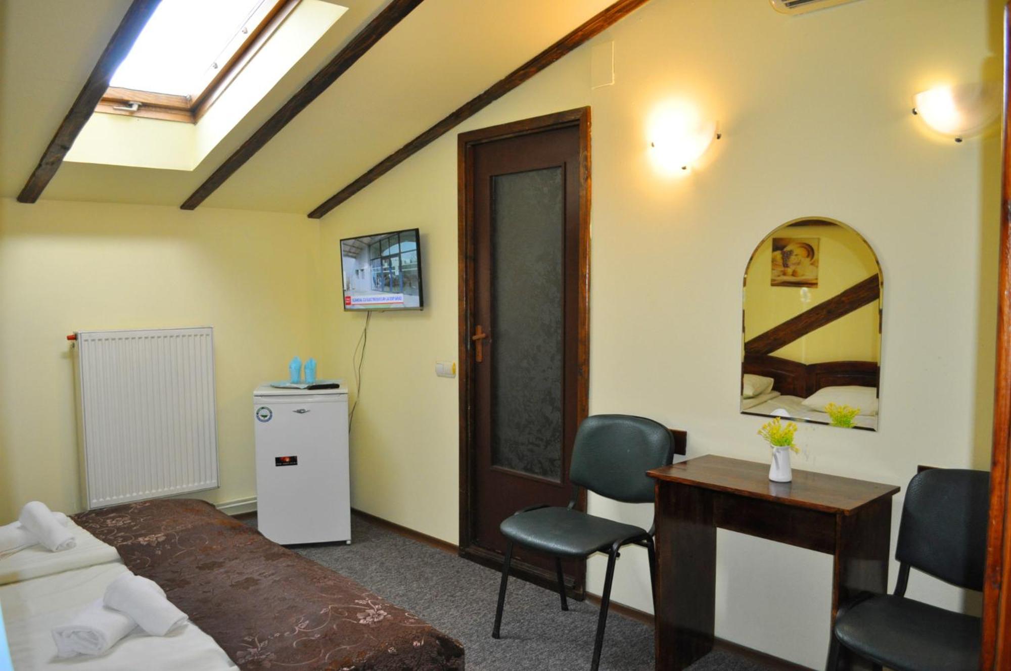 Pension Flamingo Braşov Extérieur photo