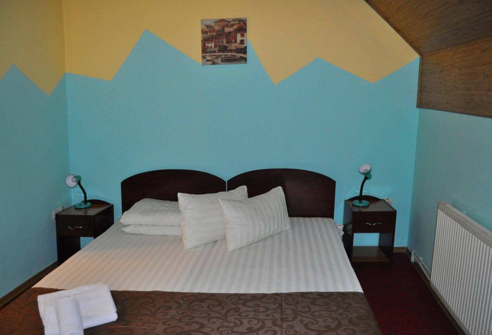 Pension Flamingo Braşov Extérieur photo