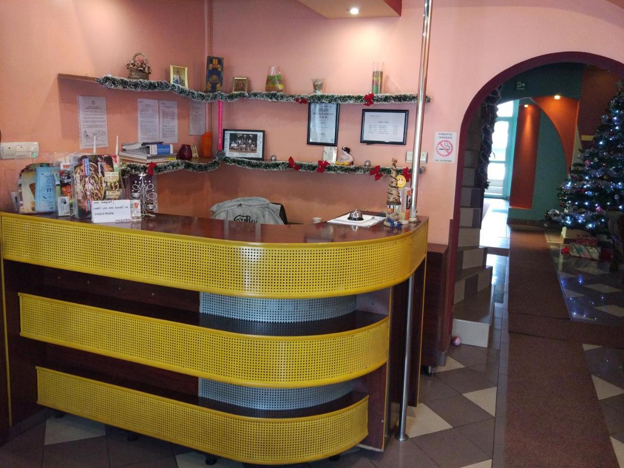 Pension Flamingo Braşov Extérieur photo